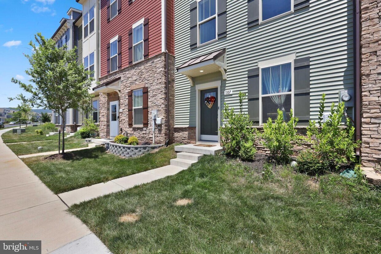 Primary Photo - 1107 Lawler Dr