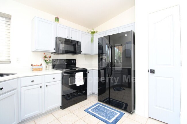 Building Photo - 1433 E Indian Wells Dr
