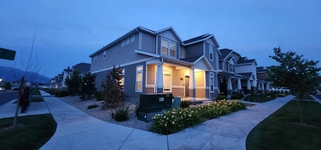Building Photo - 59 Crater Pool Ln
