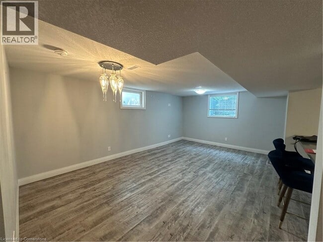 Building Photo - 24 Munch Ave