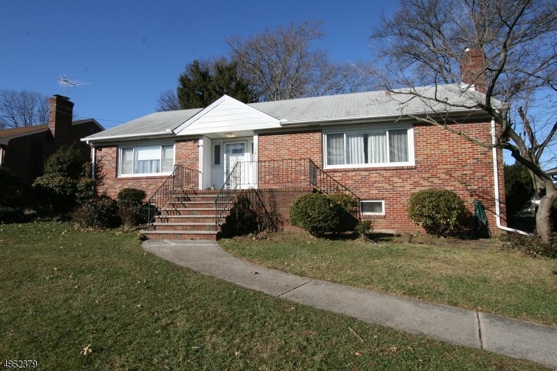 328 Grove St, Clifton, NJ 07013 House for Rent in Clifton, NJ