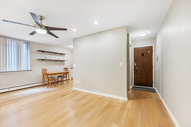Building Photo - 2629 N Hampden Ct