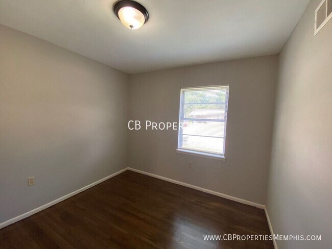 Building Photo - 3590 Merritt St