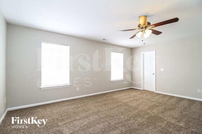 Foto del edificio - 165 Salem Trail Ct