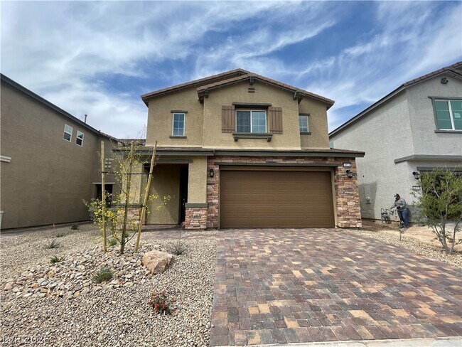 Building Photo - 6841 Chargehand Ave