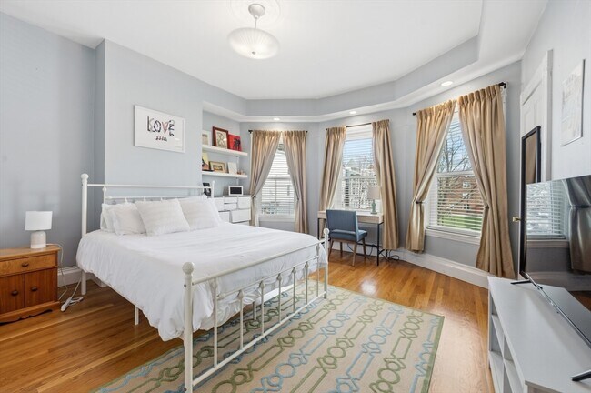 Foto del edificio - 627 E 6th St