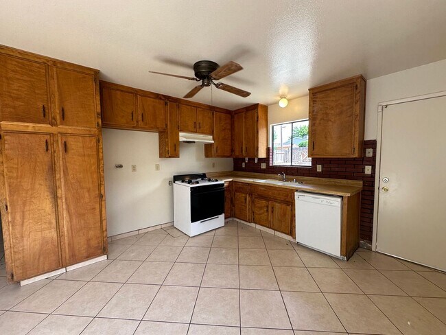 Building Photo - 137 North Street -- West Valley Real Estate