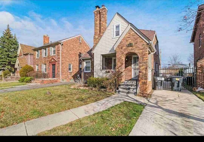 Building Photo - 5210 Audubon Rd