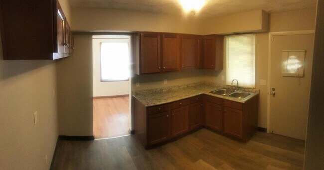 Foto del edificio - 4148 E. 187th Street