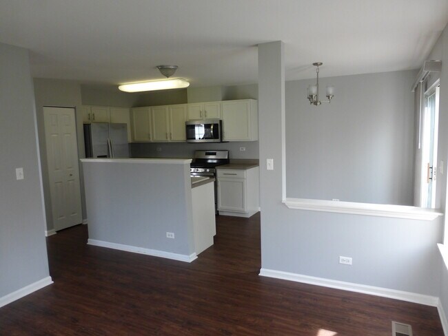 Foto del edificio - 4676 Magnolia Ln