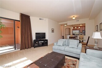 Building Photo - 8010 Via Sardinia St