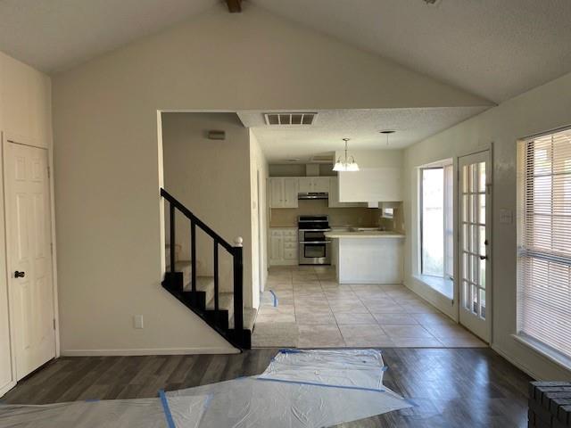 Foto del edificio - 8025 Bonnie Cir