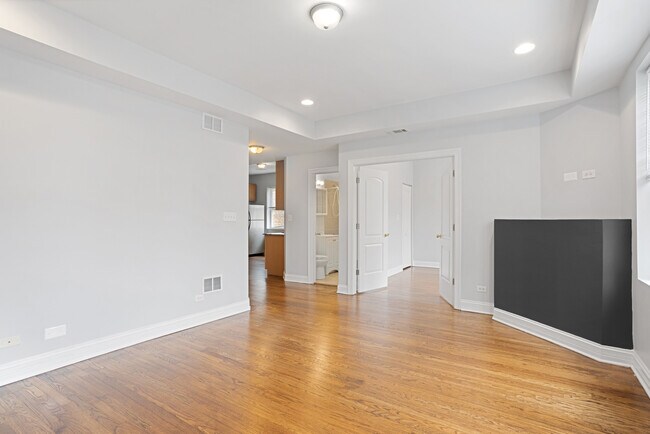 Foto del edificio - 2015 W Jarvis Ave