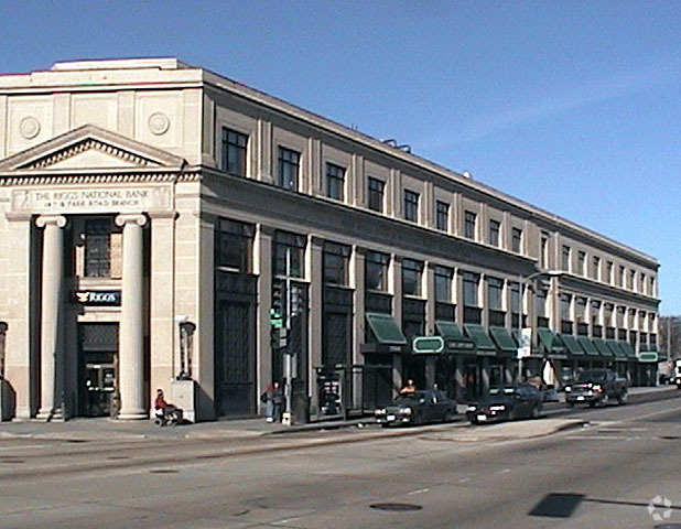 Edificio Photograph - Samuel Kelsey Apartments