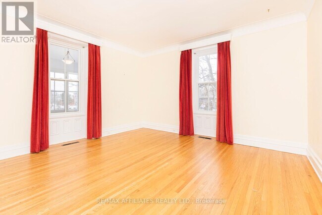 Photo du bâtiment - 64 Clyde St