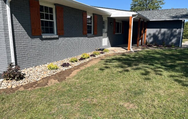 Nuevo paisajismo - 2751 Hart Rd