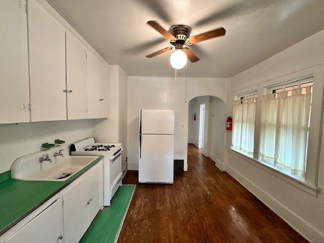 Foto del edificio - 803 Melrose Ave