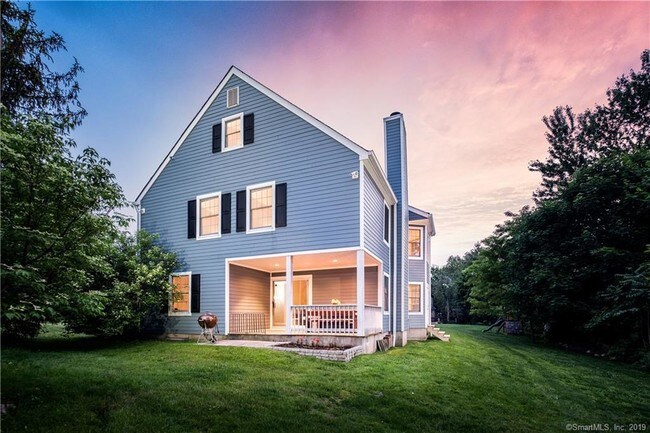 Building Photo - 9 Fieldstone Rd