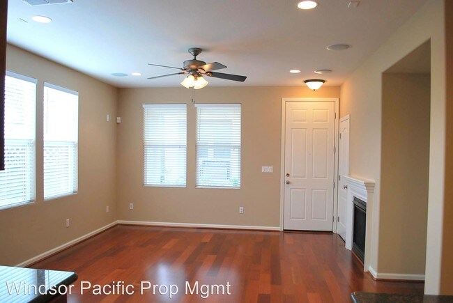 Foto del edificio - 410 Constantine Ct