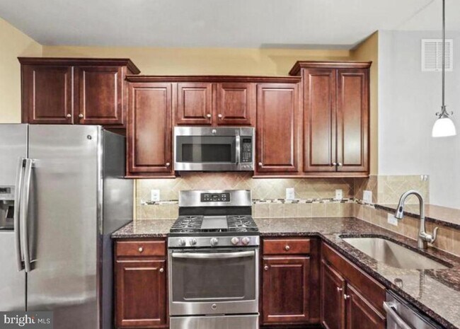 Foto del edificio - 4843 Dane Ridge Cir
