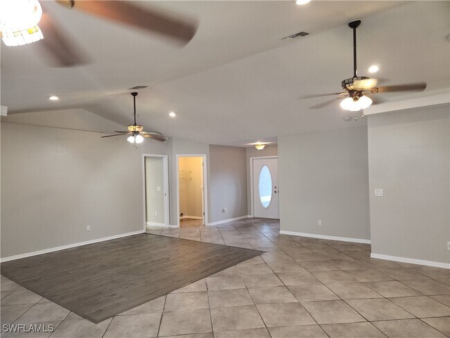 Foto del edificio - 1214 SW 14th Terrace