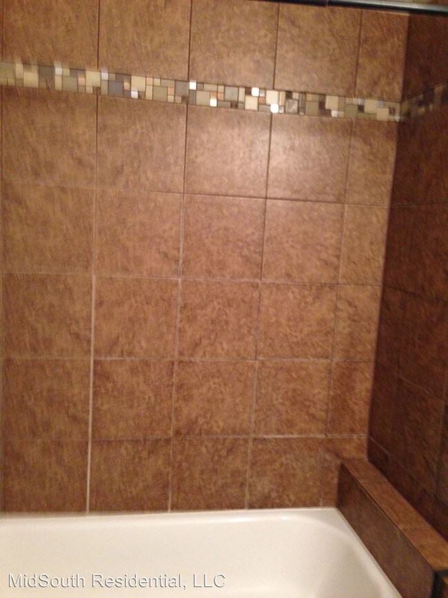 Building Photo - 321 Salmon Rd