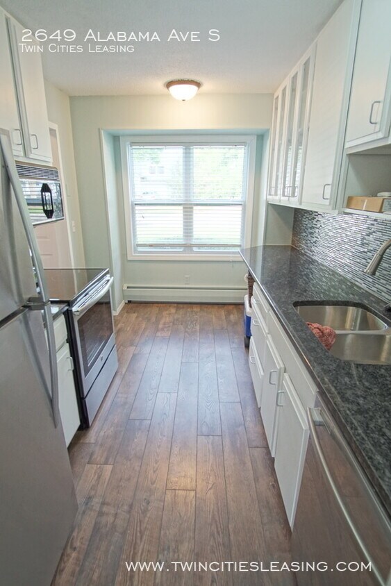 Primary Photo - Fenced in BY - Updated - 2 Story Townhouse...