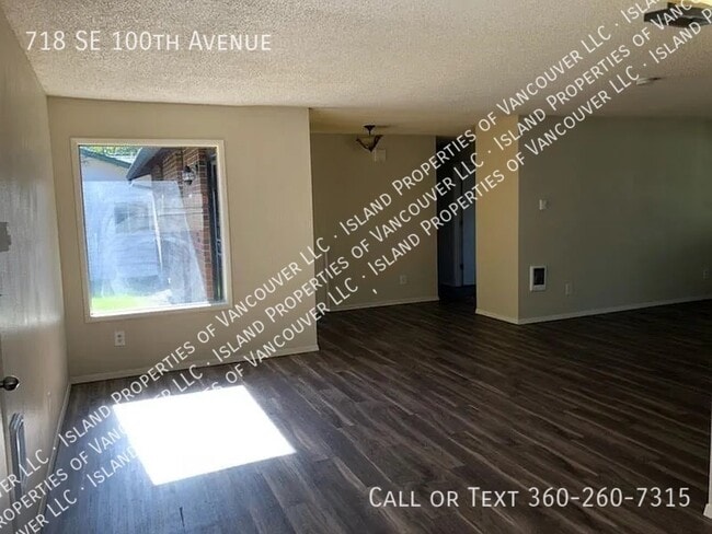 Building Photo - 718 SE 100th Ave