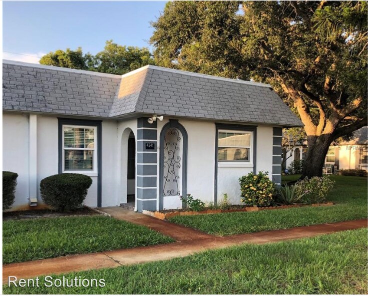 Primary Photo - 2 br, 2 bath House - 4241 Sheldon Pl