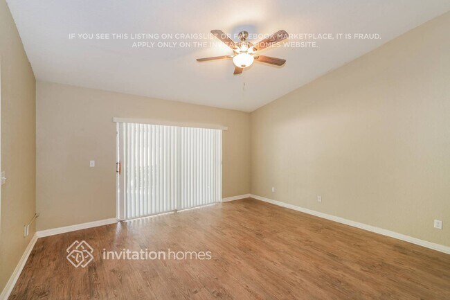 Foto del edificio - 9611 Wydella St