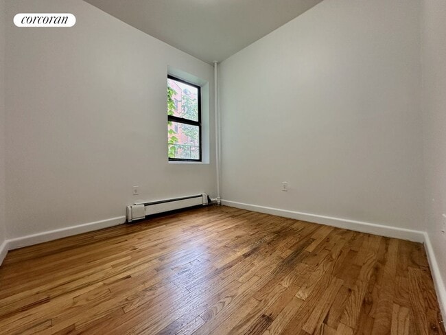 Building Photo - 206 St Nicholas Ave