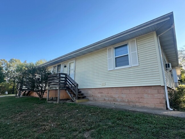 Building Photo - S0073-MF2-E1