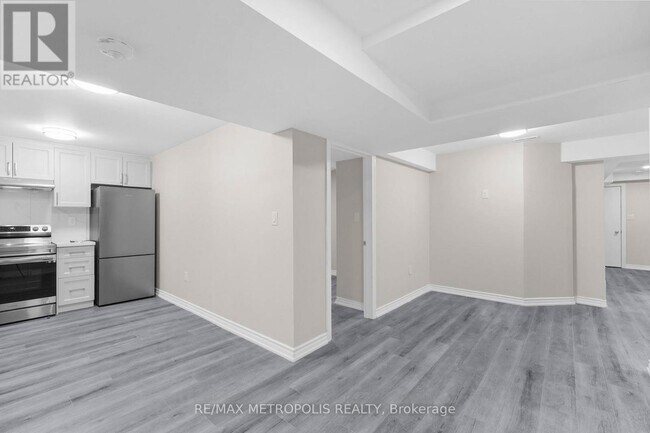 Building Photo - 161 Windfields Farm Dr