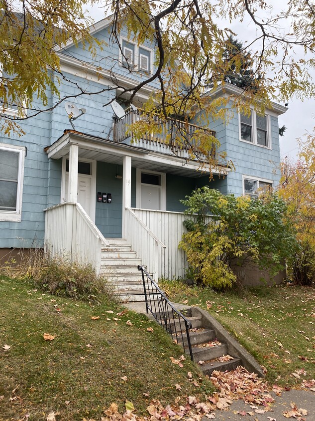 Primary Photo - 16 S 19th Ave E