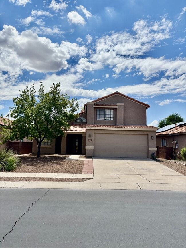 Building Photo - 8863 N Willeta Dr