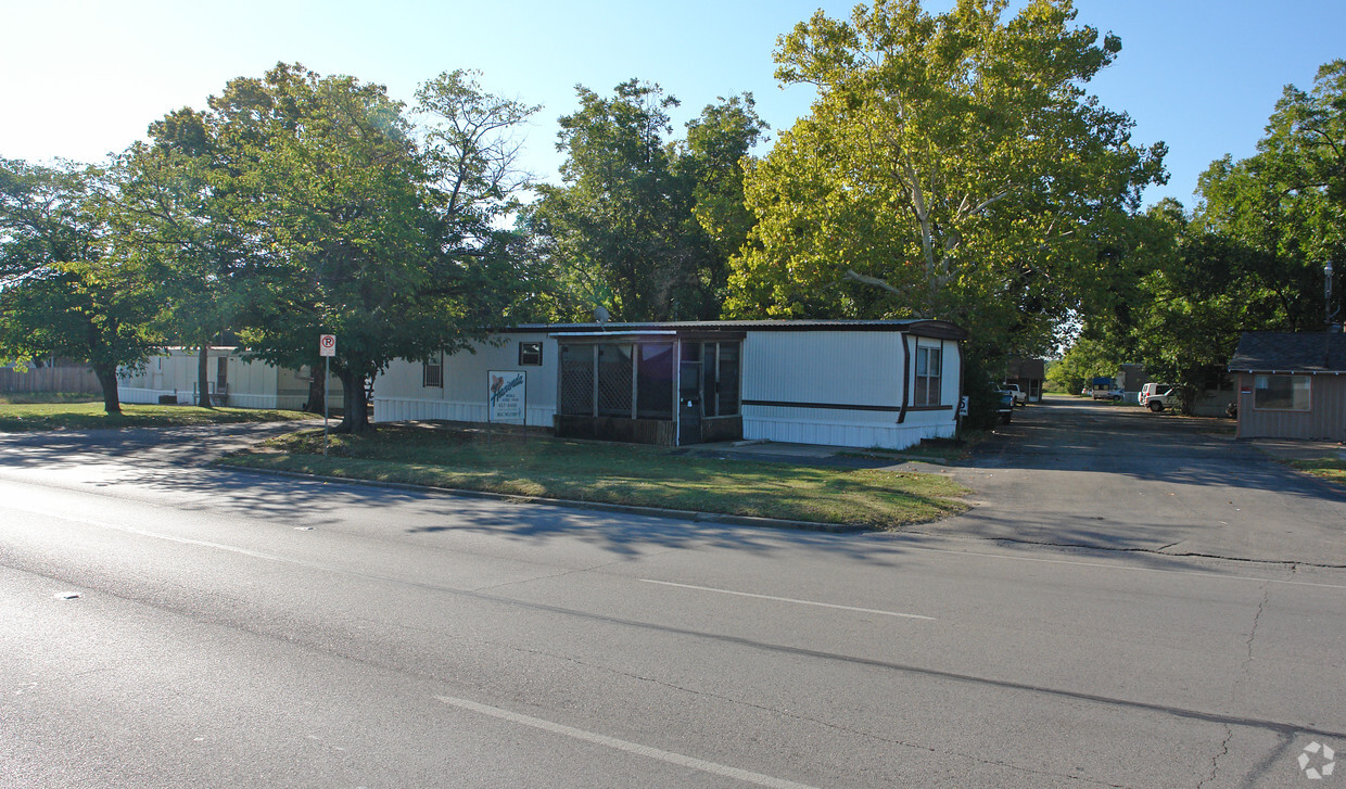 Primary Photo - Hacienda Mobile Home Park