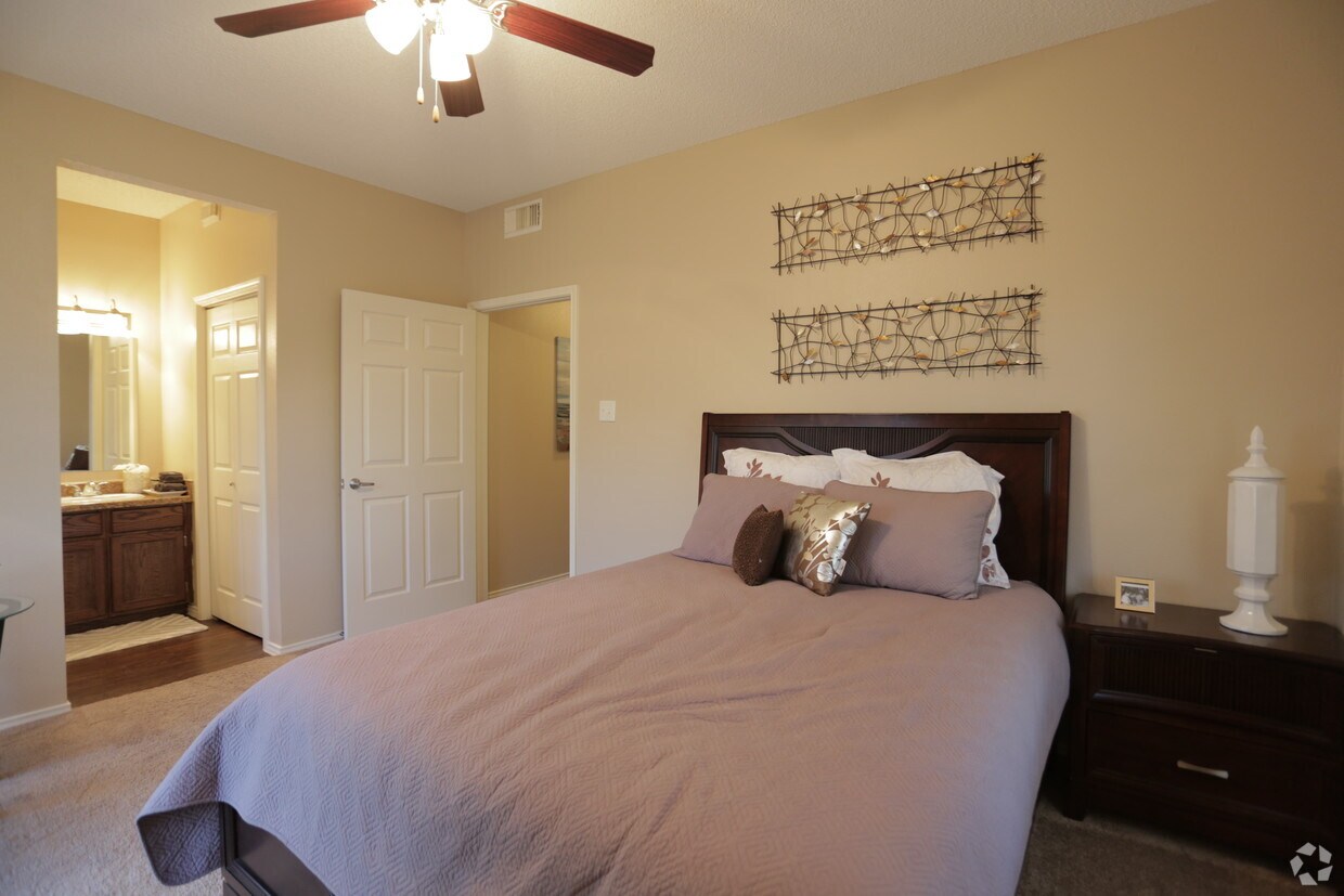 Quail Creek Apartments Laredo