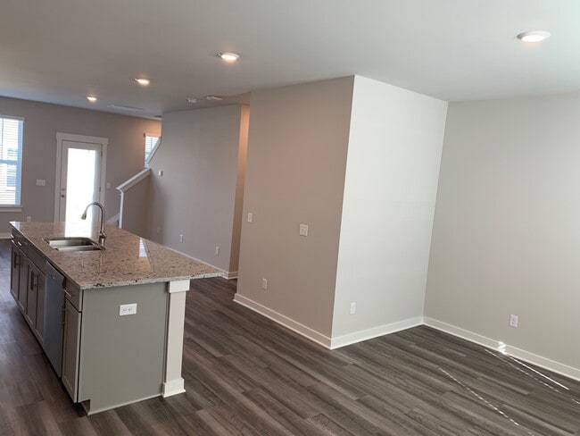 Building Photo - 4208 Gandalf Ln