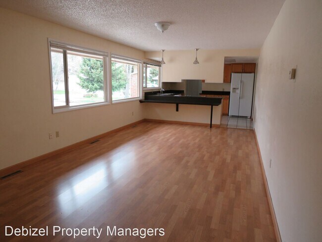 Building Photo - 5 br, 3 bath House - 3234 Jack Burke Lane