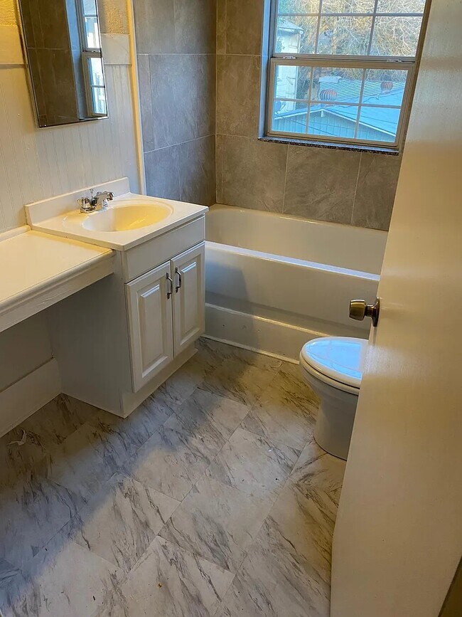 Foto del edificio - 304 Welch St