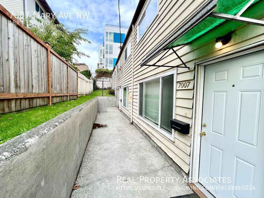 Foto principal - 7007 Mary Ave NW