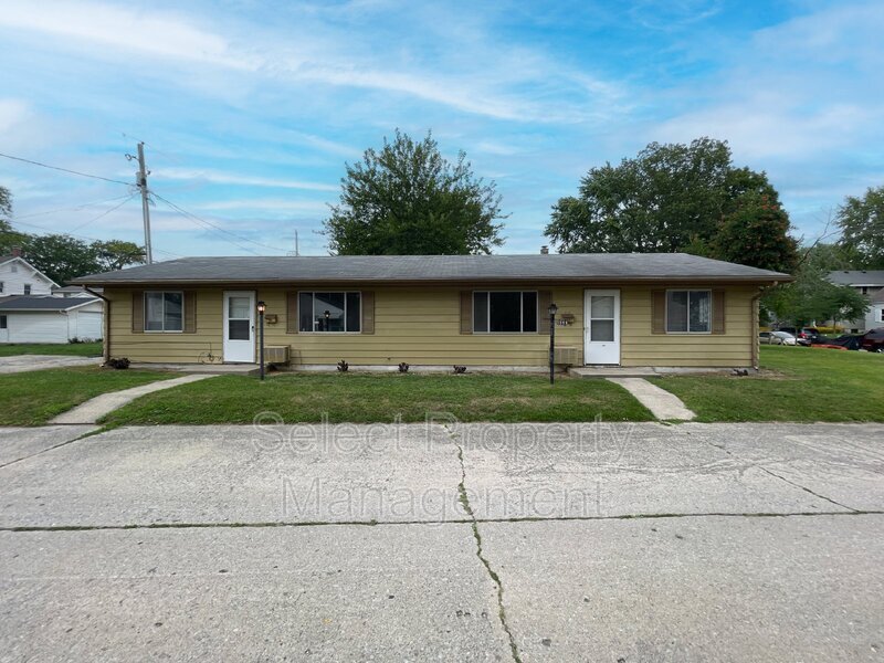 1051 Sallie Ave, Fort Wayne, IN 46805 Condo for Rent in Fort Wayne