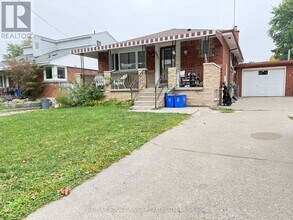 Building Photo - 283 E 45th St