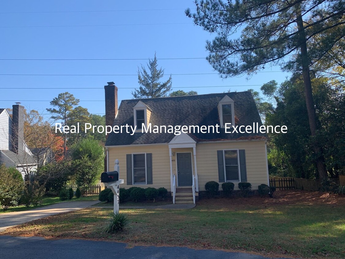 Primary Photo - Renovated Raleigh Residence Near Highways,...