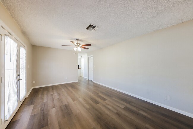 Foto del edificio - 4624 W Paradise Dr