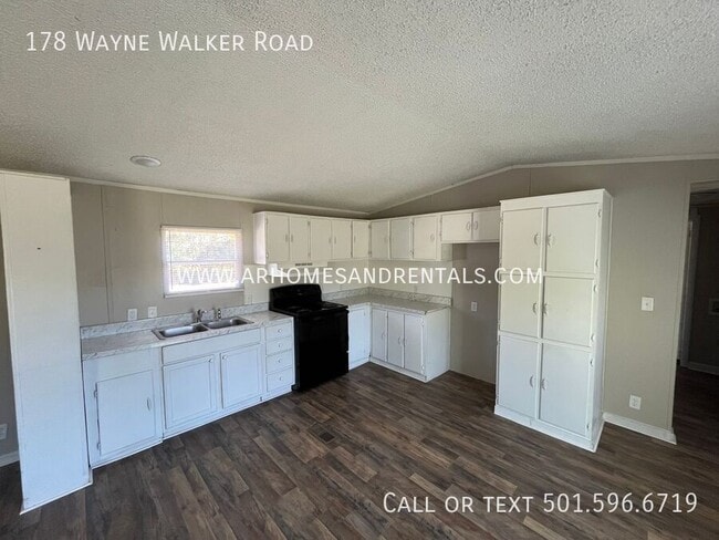 Building Photo - 178 Wayne Walker Rd