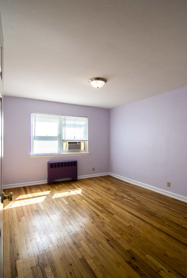 Bedroom - 1491 Terrace Cir