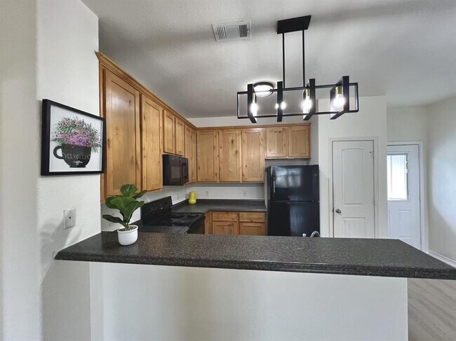 Foto del edificio - 112 Flat Creek Dr