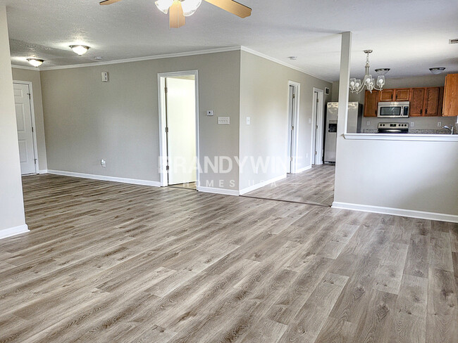 Building Photo - **1/2 OFF RENT!!**  $2008 – With our move-...