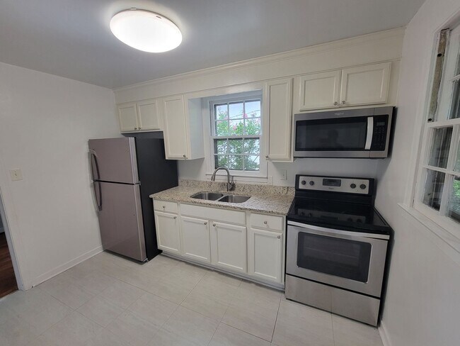 Foto del edificio - 2014 Bluemont Dr